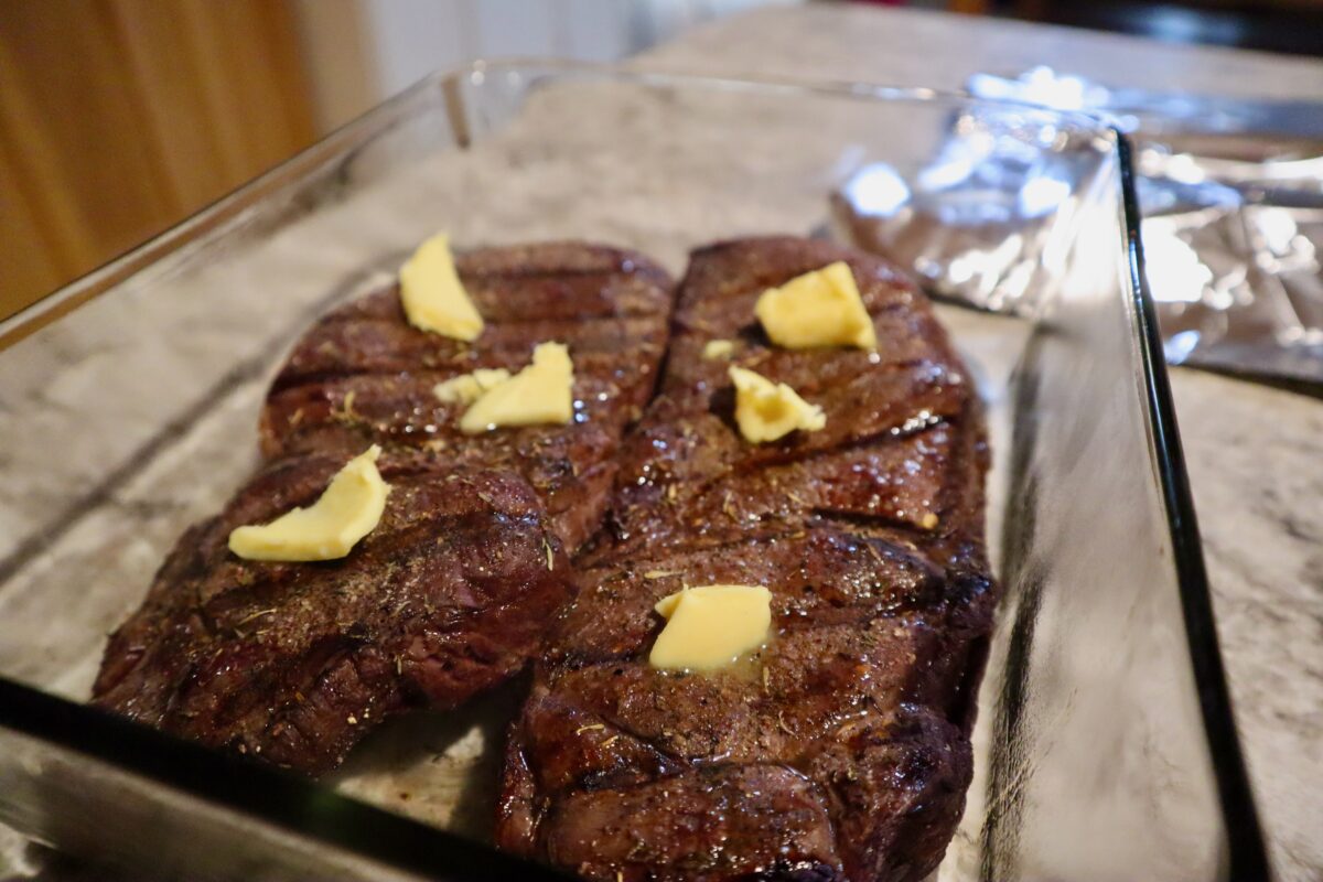 how-to-grill-venison-steaks