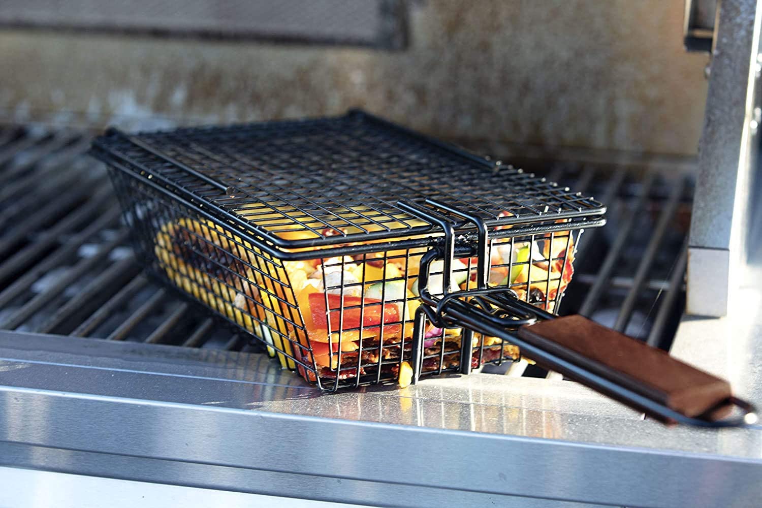 how-to-grill-with-a-grilling-basket