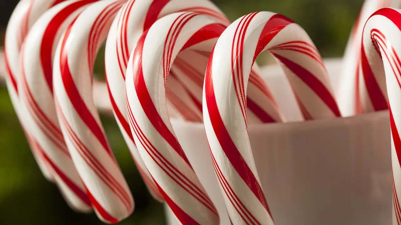 how-to-grind-candy-canes