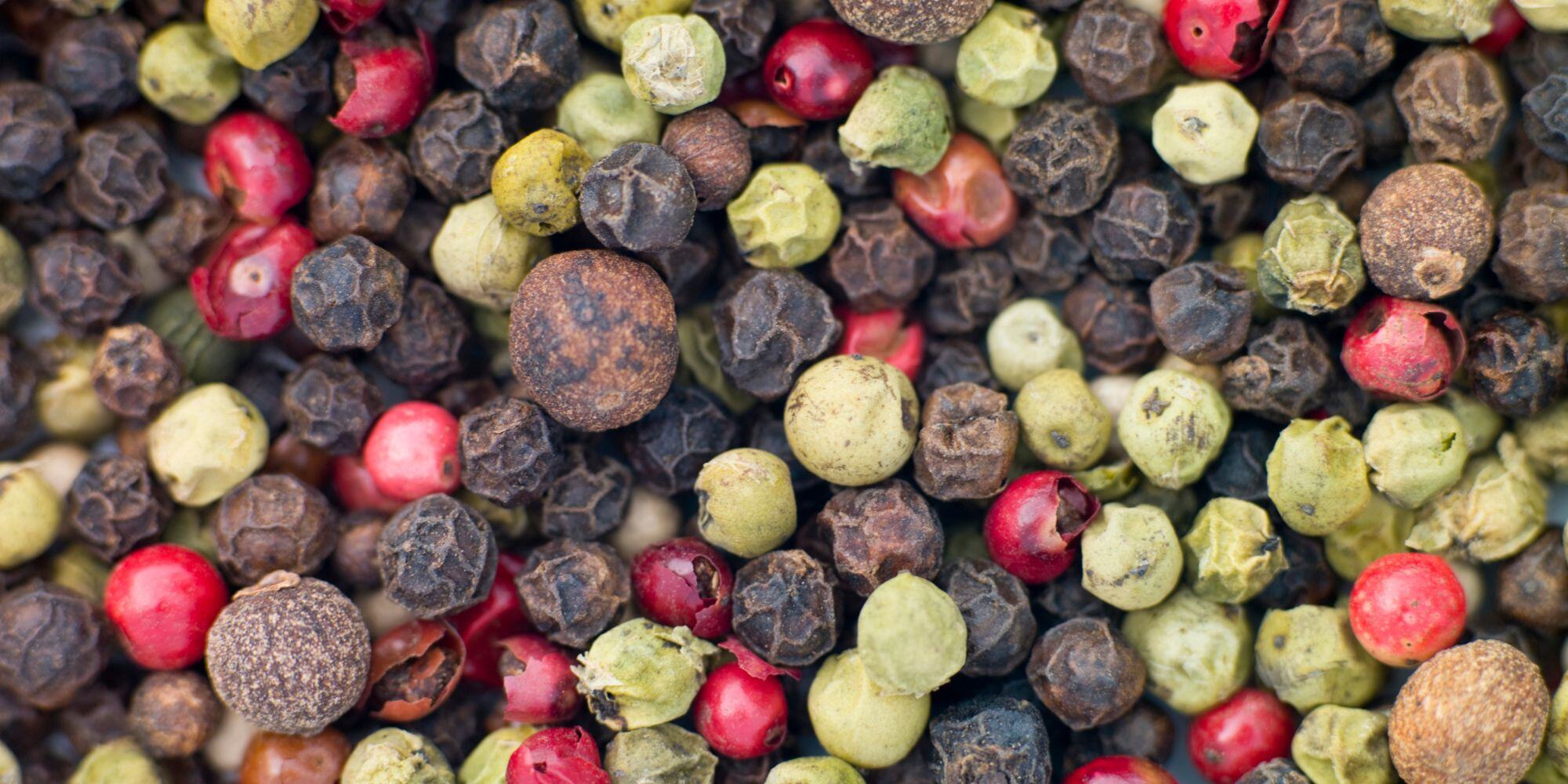 how-to-grind-peppercorns