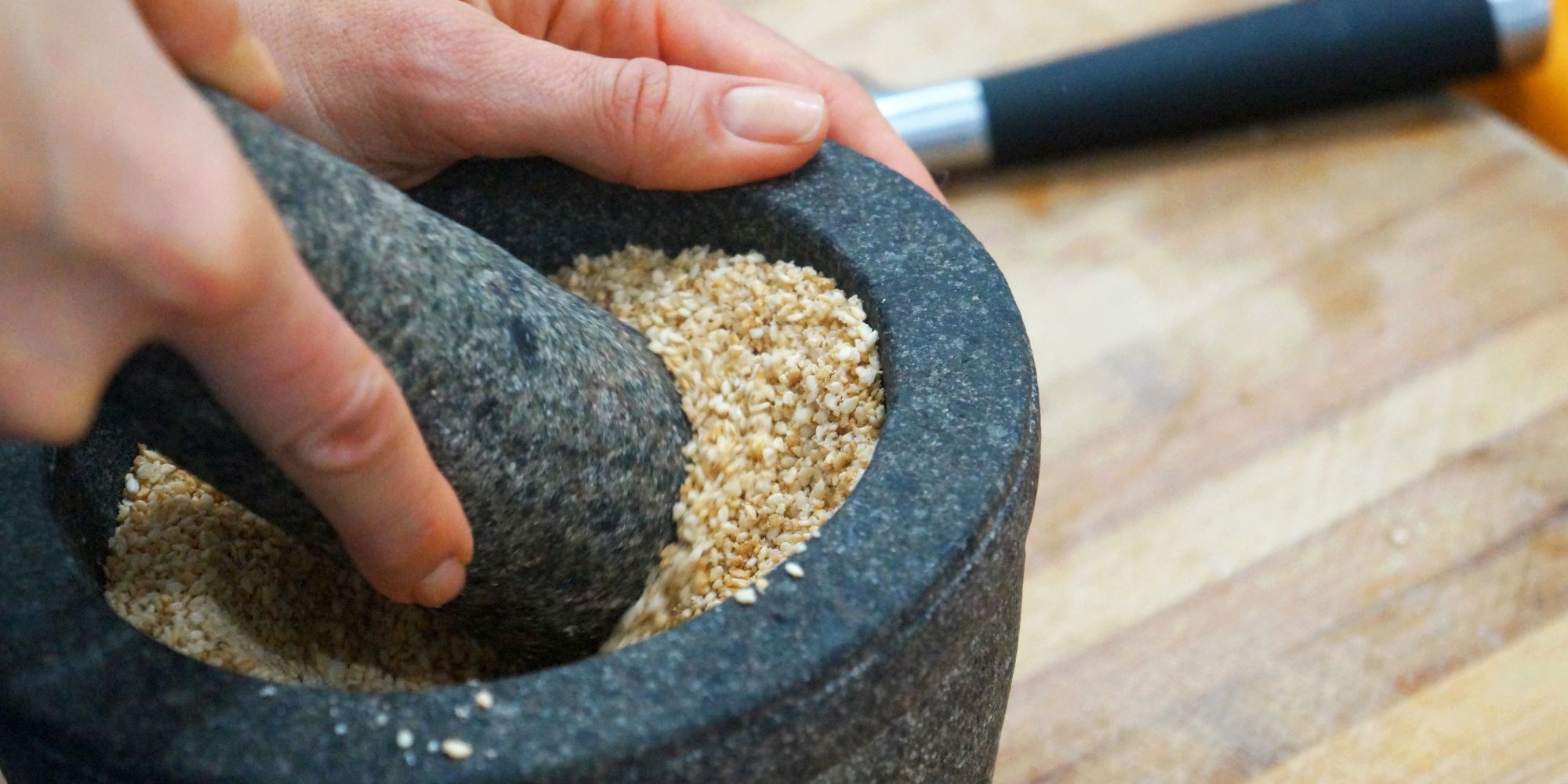 how-to-grind-sesame