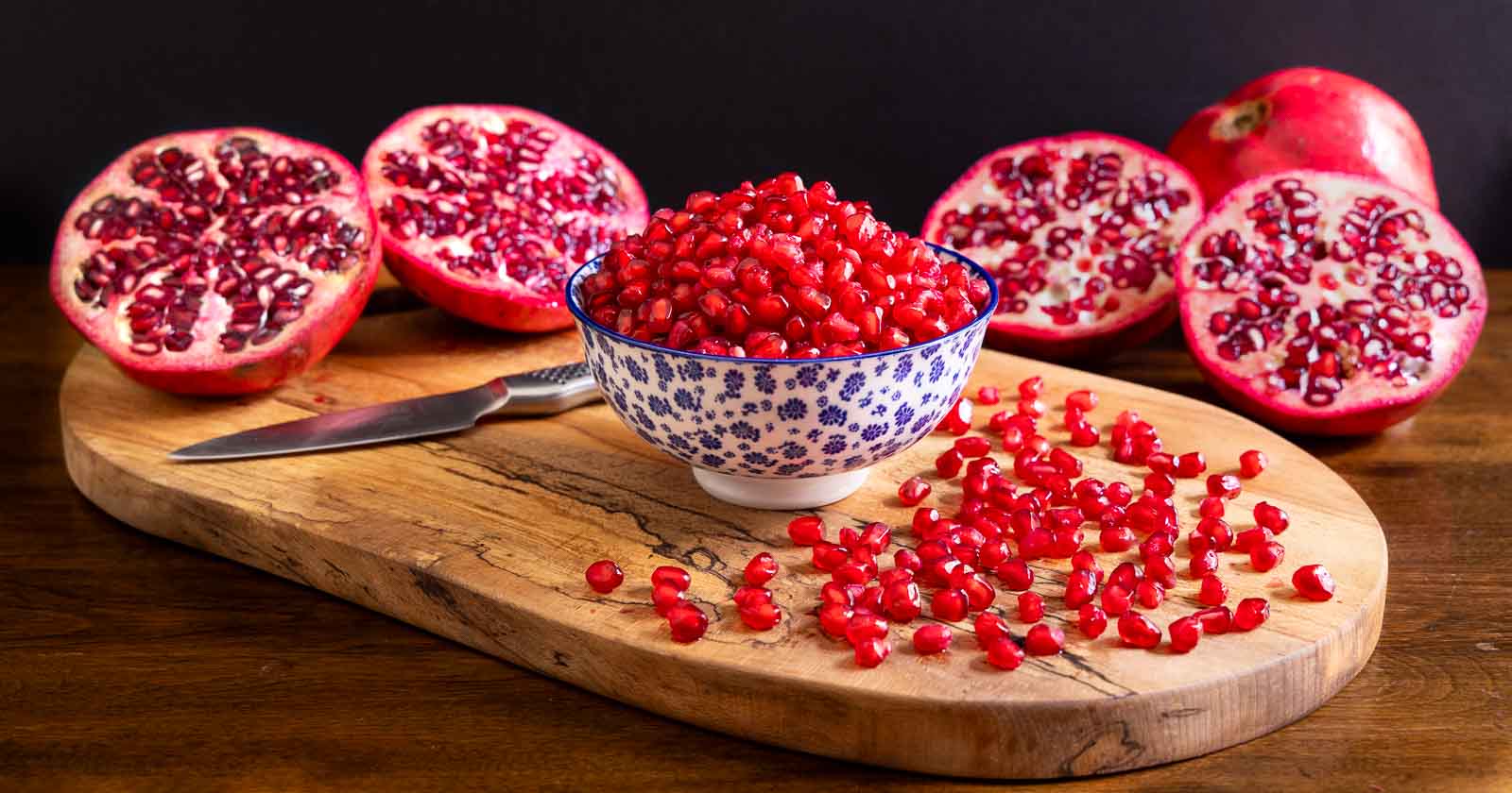 how-to-hull-a-pomegranate