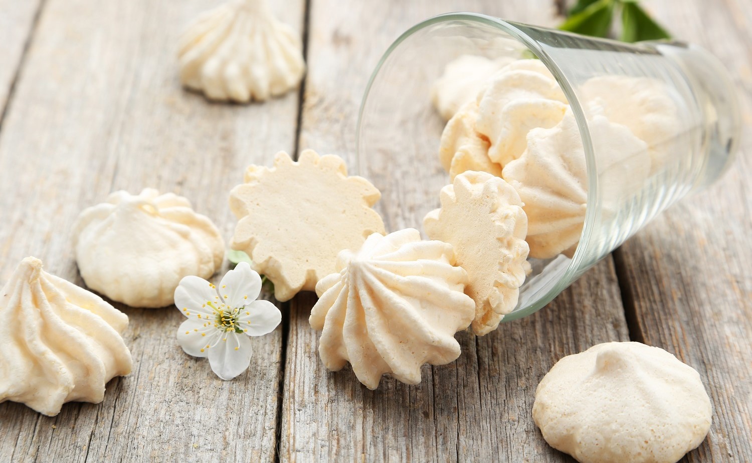 how-to-infuse-a-meringue