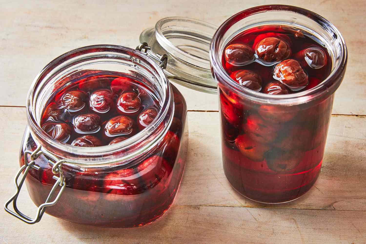 how-to-infuse-brandy-with-cherries