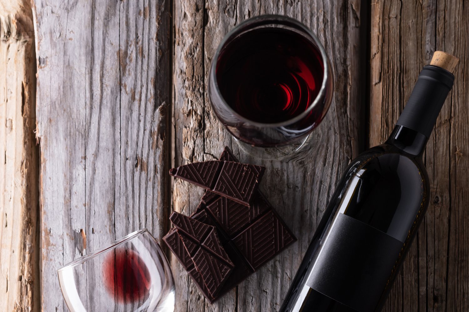 how-to-infuse-chocolate-into-wine