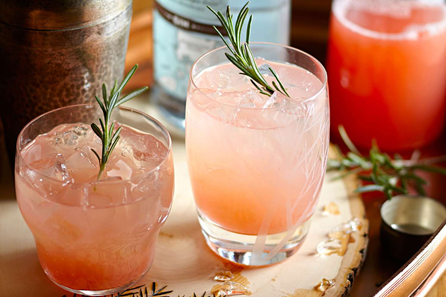 how-to-infuse-rosemary-into-cocktail