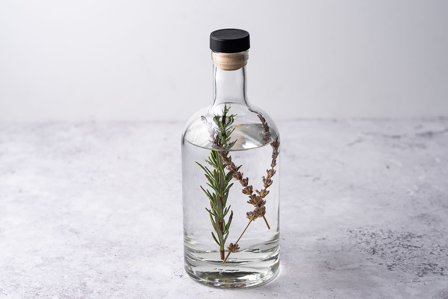 how-to-infuse-vodka-with-lavender