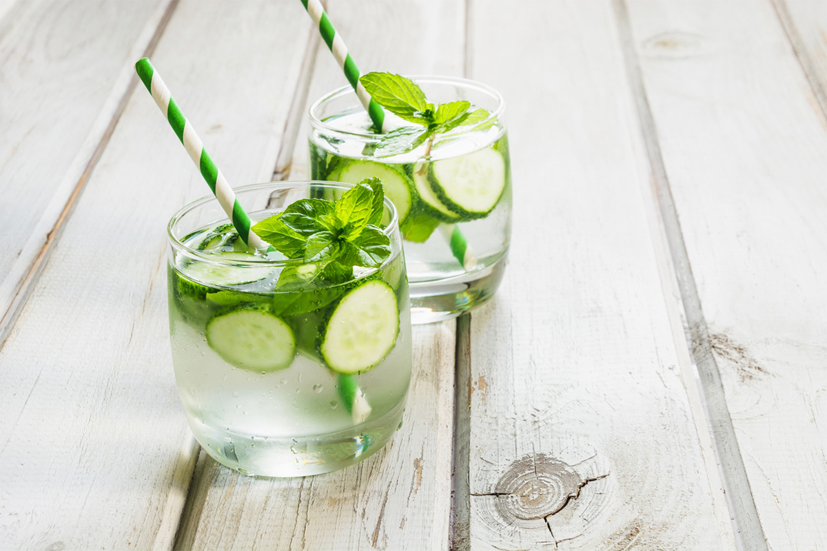 how-to-infuse-water-with-mint