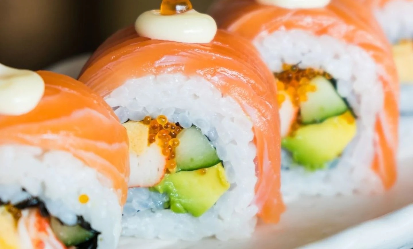 how-to-make-sushi-salmon-at-home