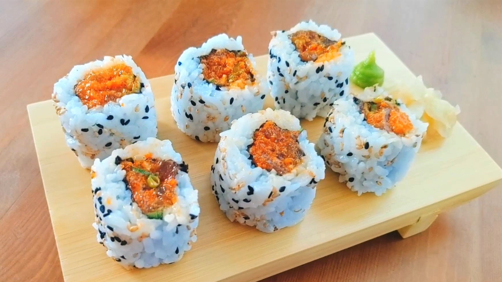 how-to-make-sushi-with-flash-frozen-tuna