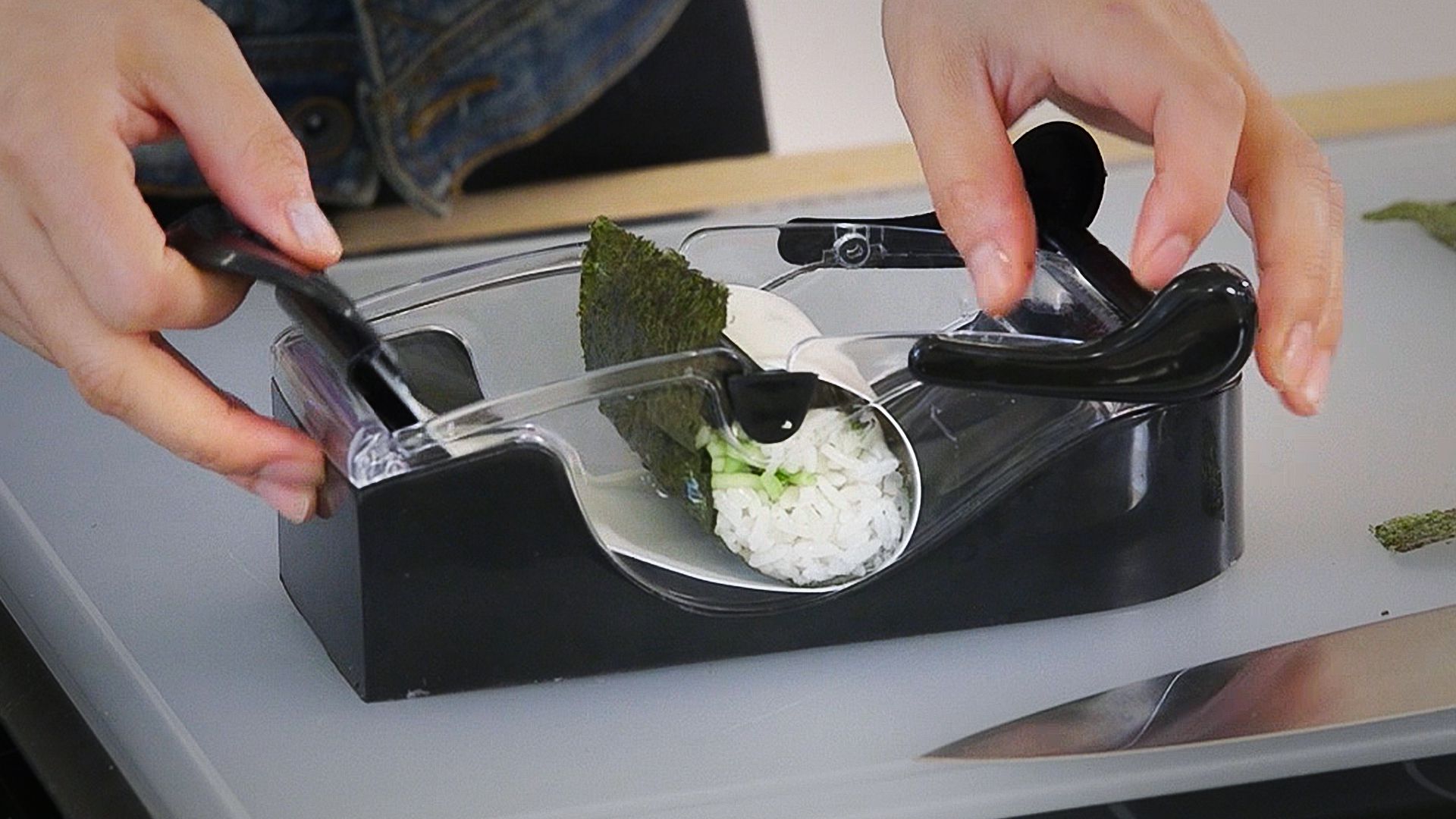 How To Make Sushi With Sushi Maker 