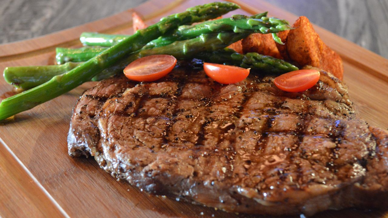 how-to-marinate-a-sirloin-steak-like-long-horn-steakhouse