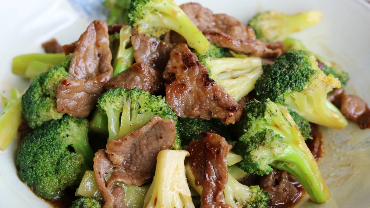 how-to-marinate-beef-for-beef-and-broccoli