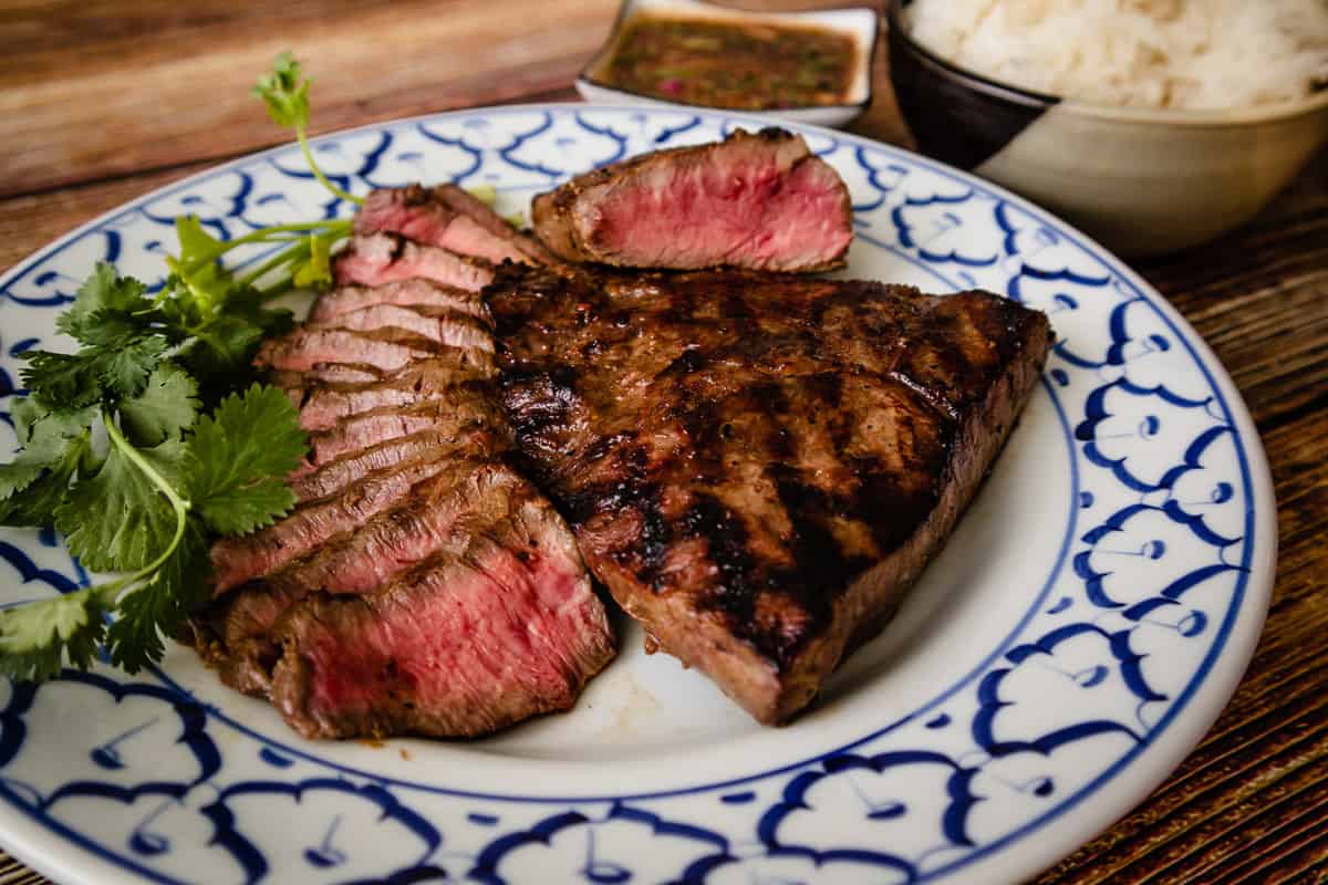 how-to-marinate-petit-sirloin-steaks