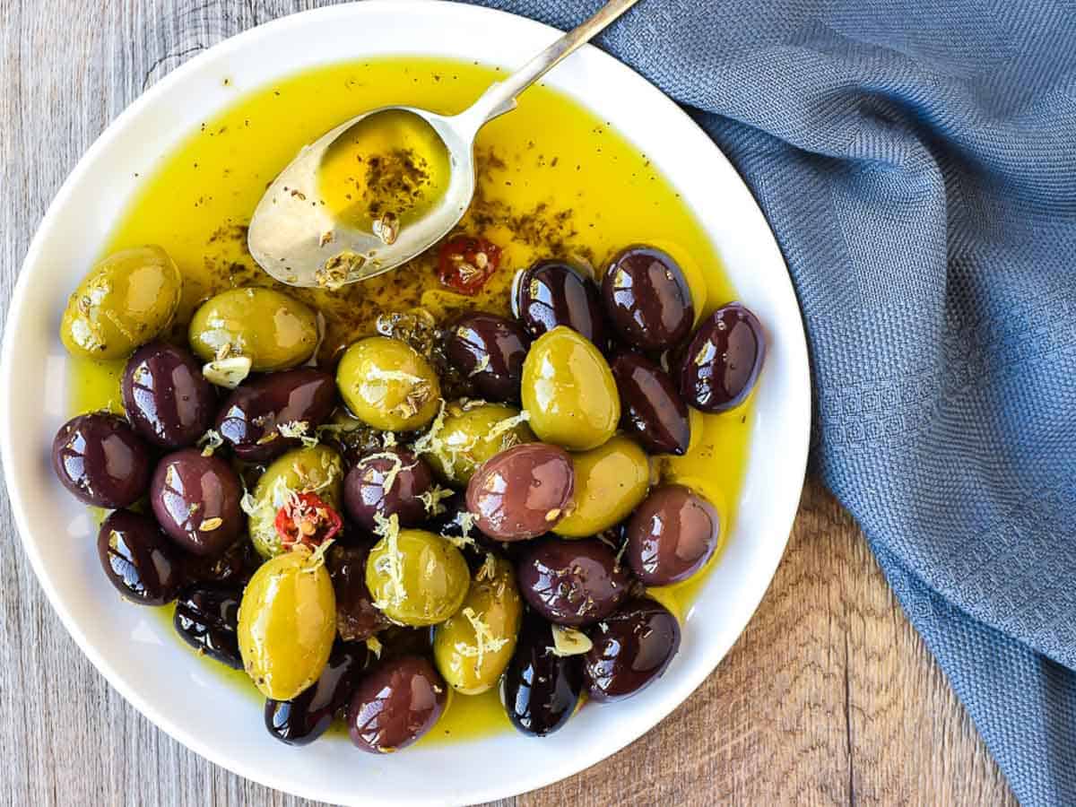 how-to-marinate-pitted-olives