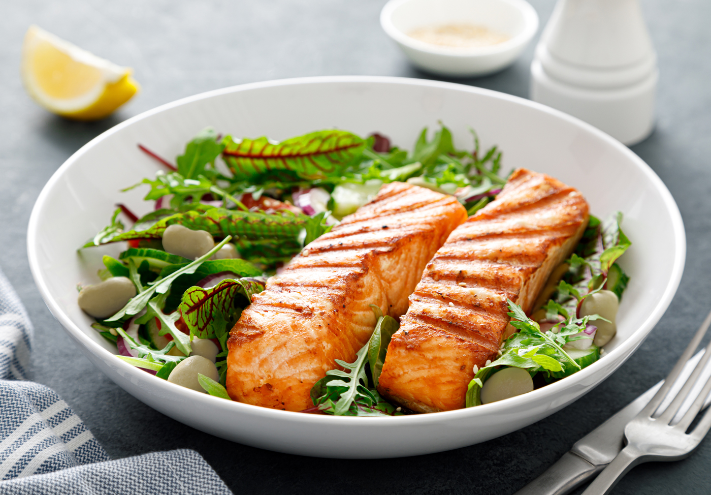 how-to-marinate-salmon-with-salad-dressinng