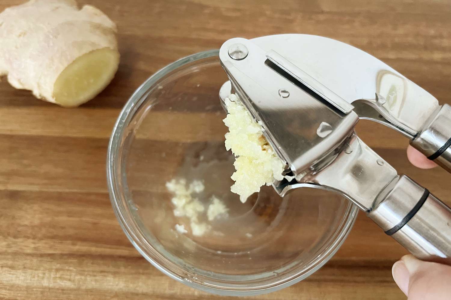 How To Mince Ginger With A Garlic Press 