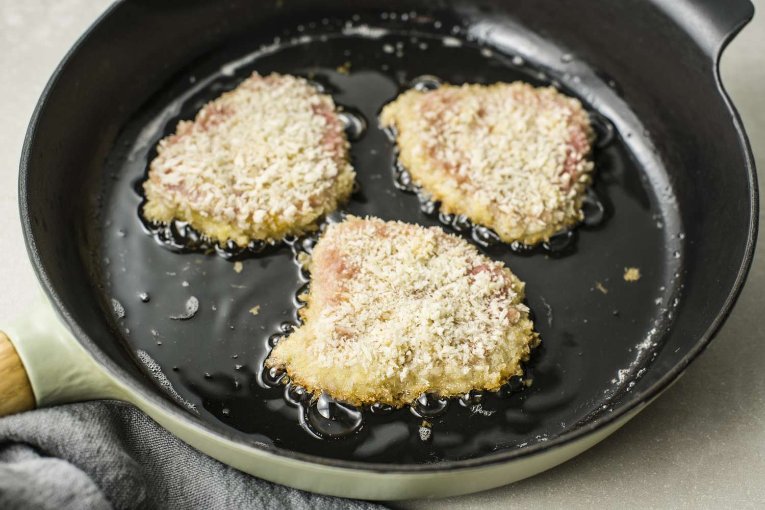 how-to-pan-fry-a-frozen-veal-patty