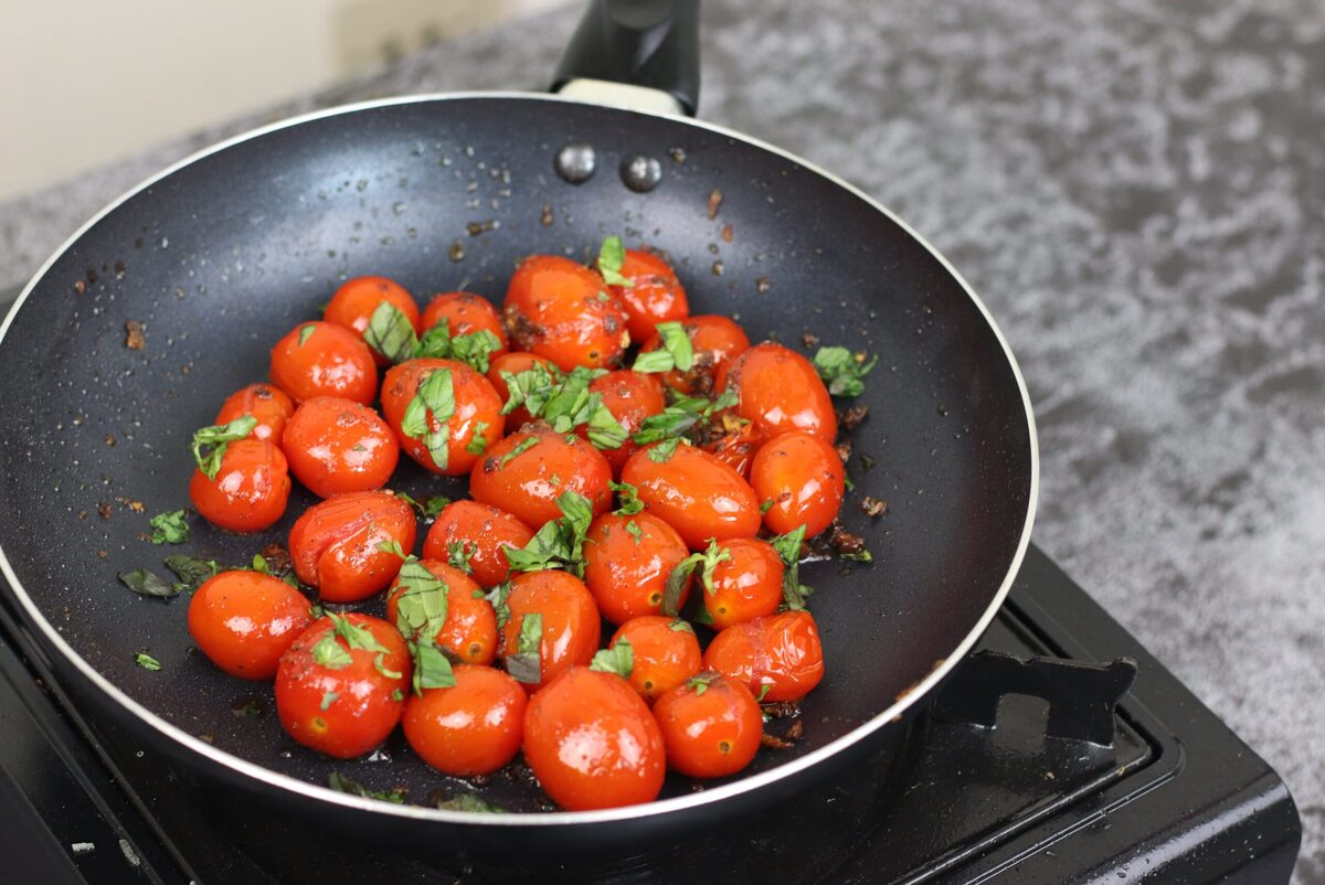 how-to-pan-fry-cherry-tomatoes