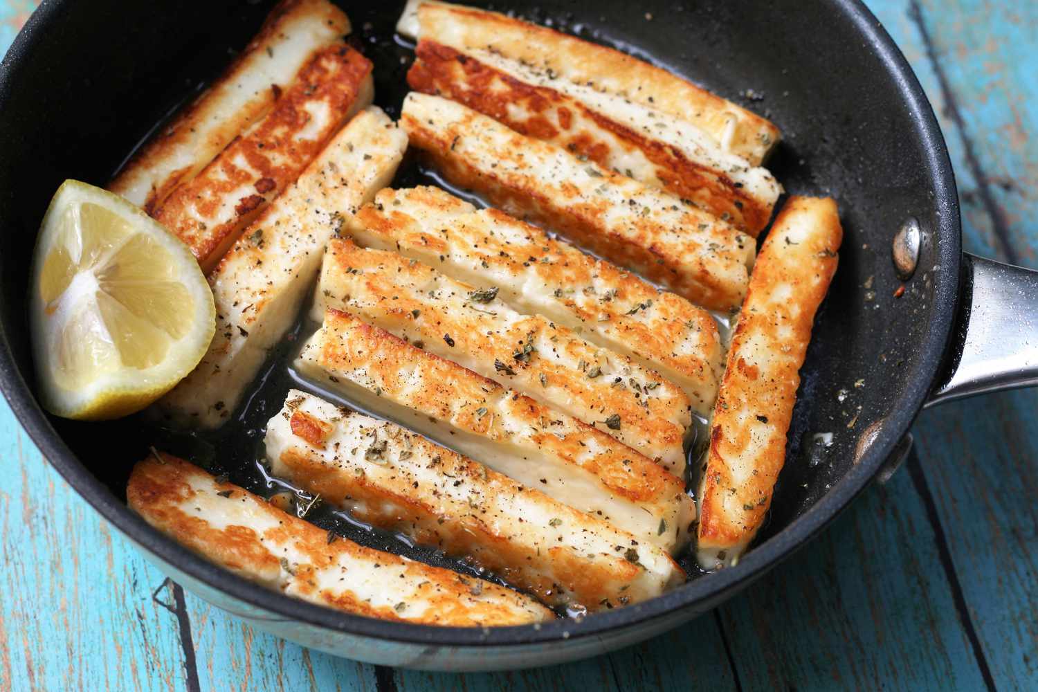 how-to-pan-fry-halloumi-cheese