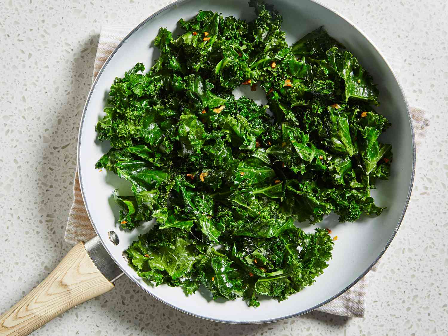 how-to-pan-fry-kale-greens