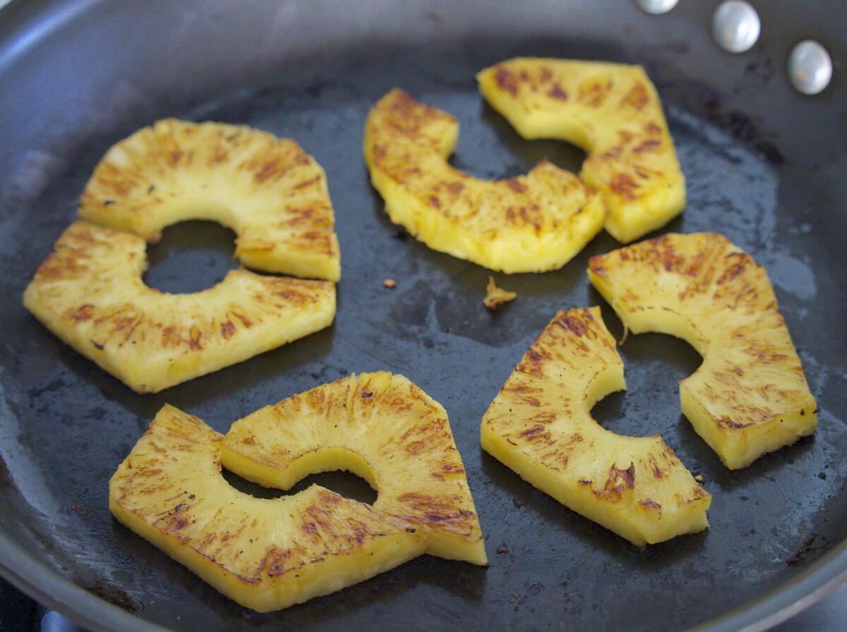 how-to-pan-fry-pineapple