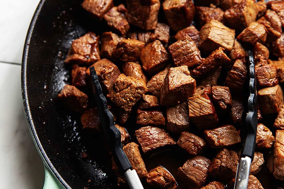 how-to-pan-fry-steak-chunks