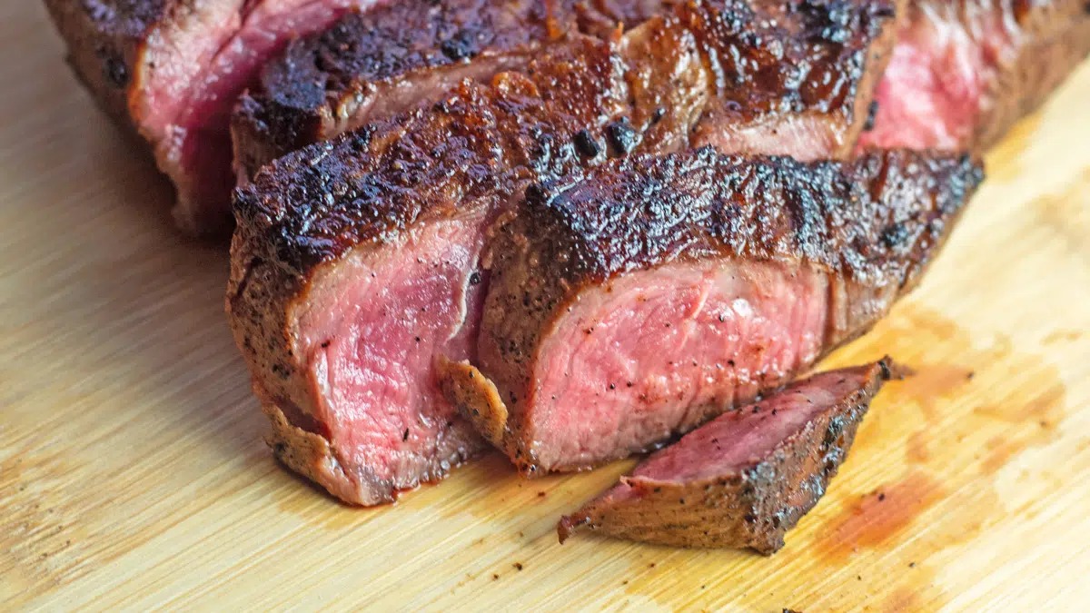 how-to-pan-fry-the-perfect-flat-iron-steak