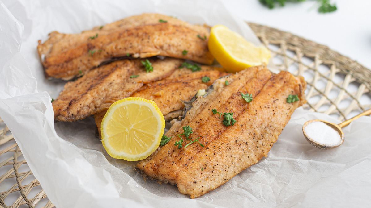 how-to-pan-fry-trout-with-skin-on-pancake-flour