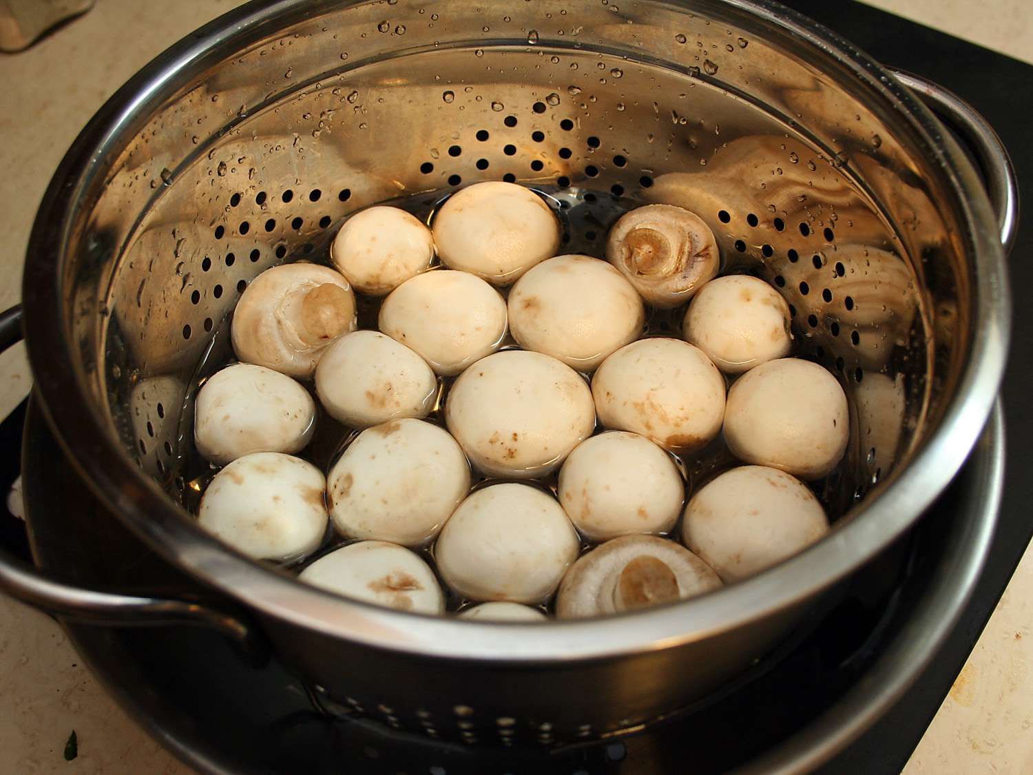 how-to-parboil-a-mushroom