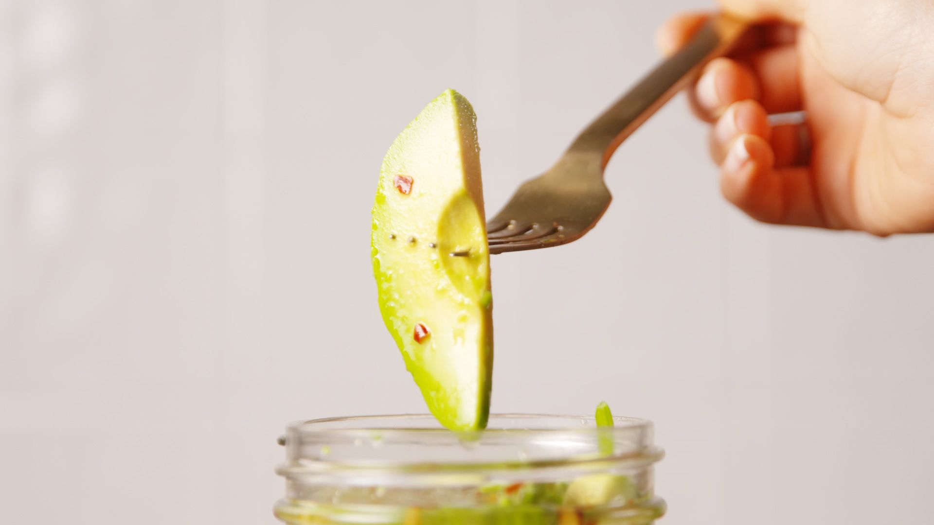 how-to-pickle-avocados