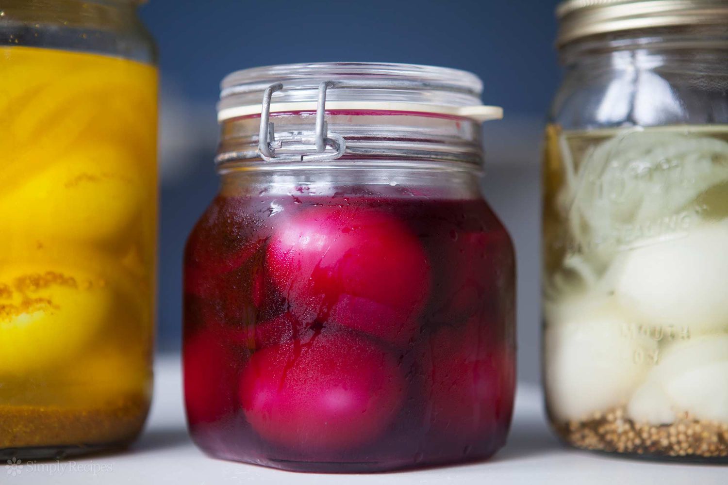 how-to-pickle-eggs-in-vinegar