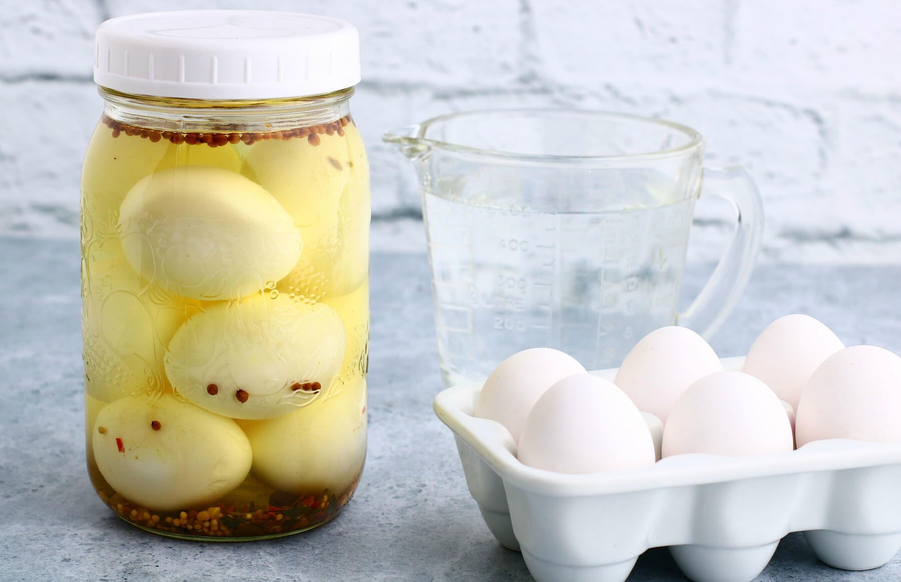 how-to-pickle-hot-eggs