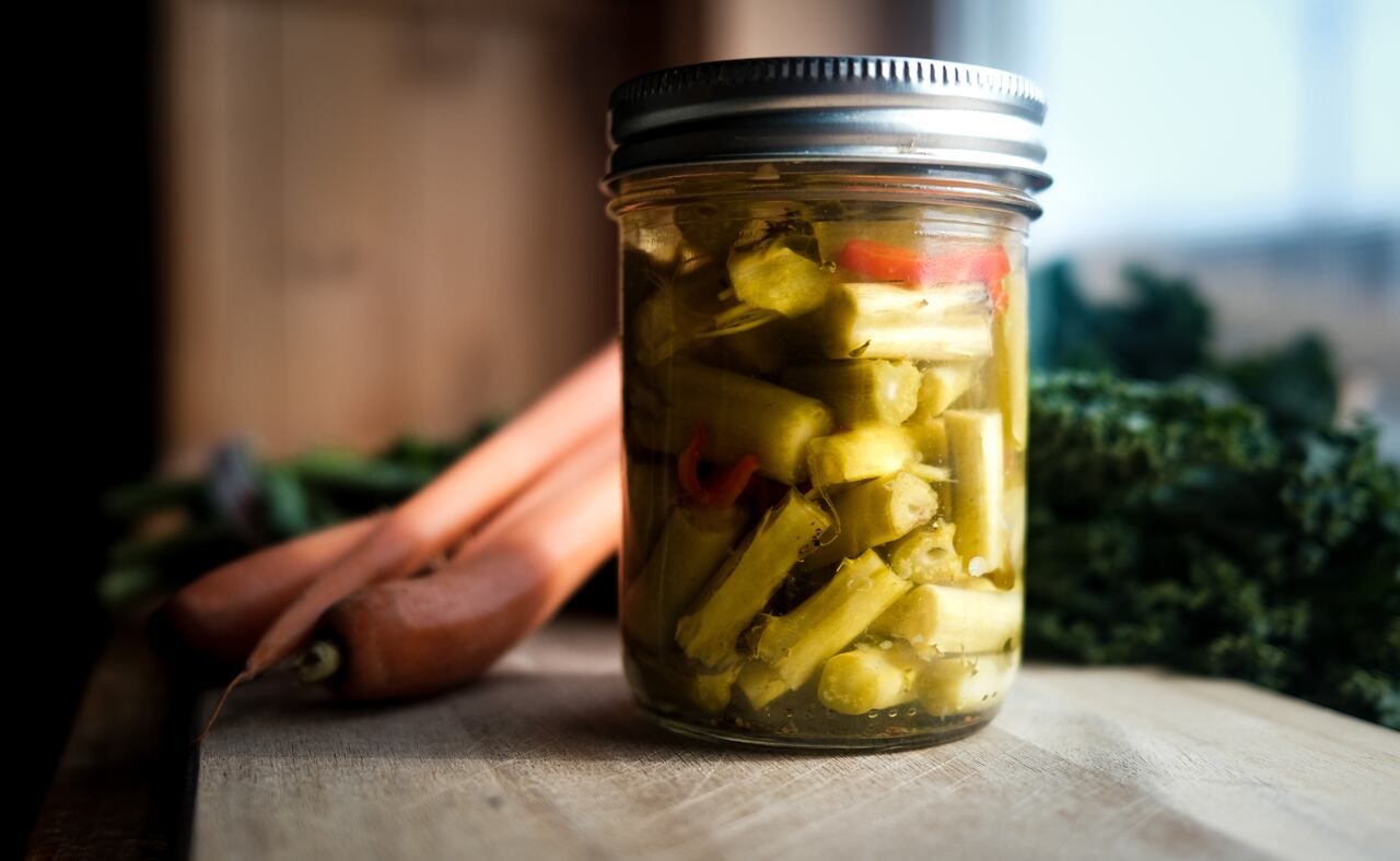 how-to-pickle-kale-stems