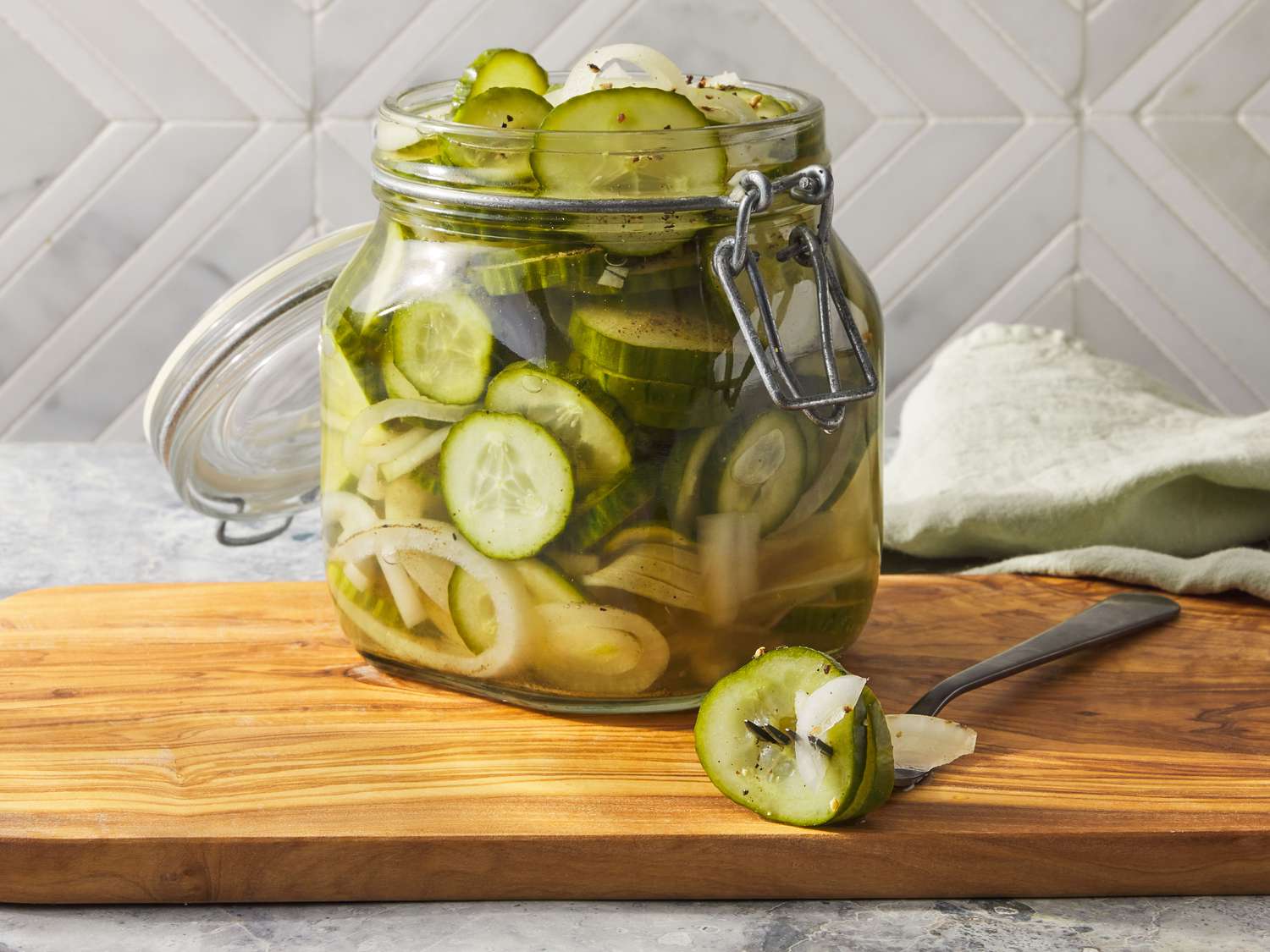 How To Pickle Onions And Cucumbers 1704543667 