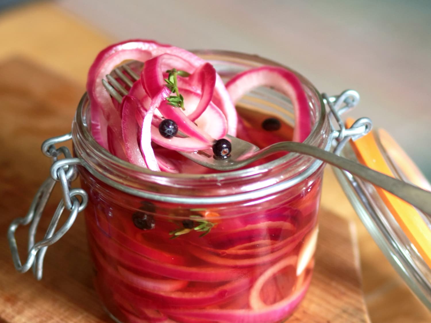 how-to-pickle-red-onions-red-wine-vinegar