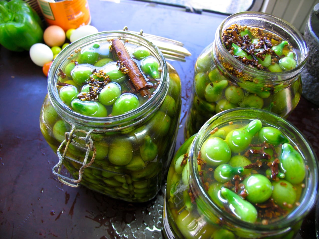 how-to-pickle-tiny-whole-green-tomatoes
