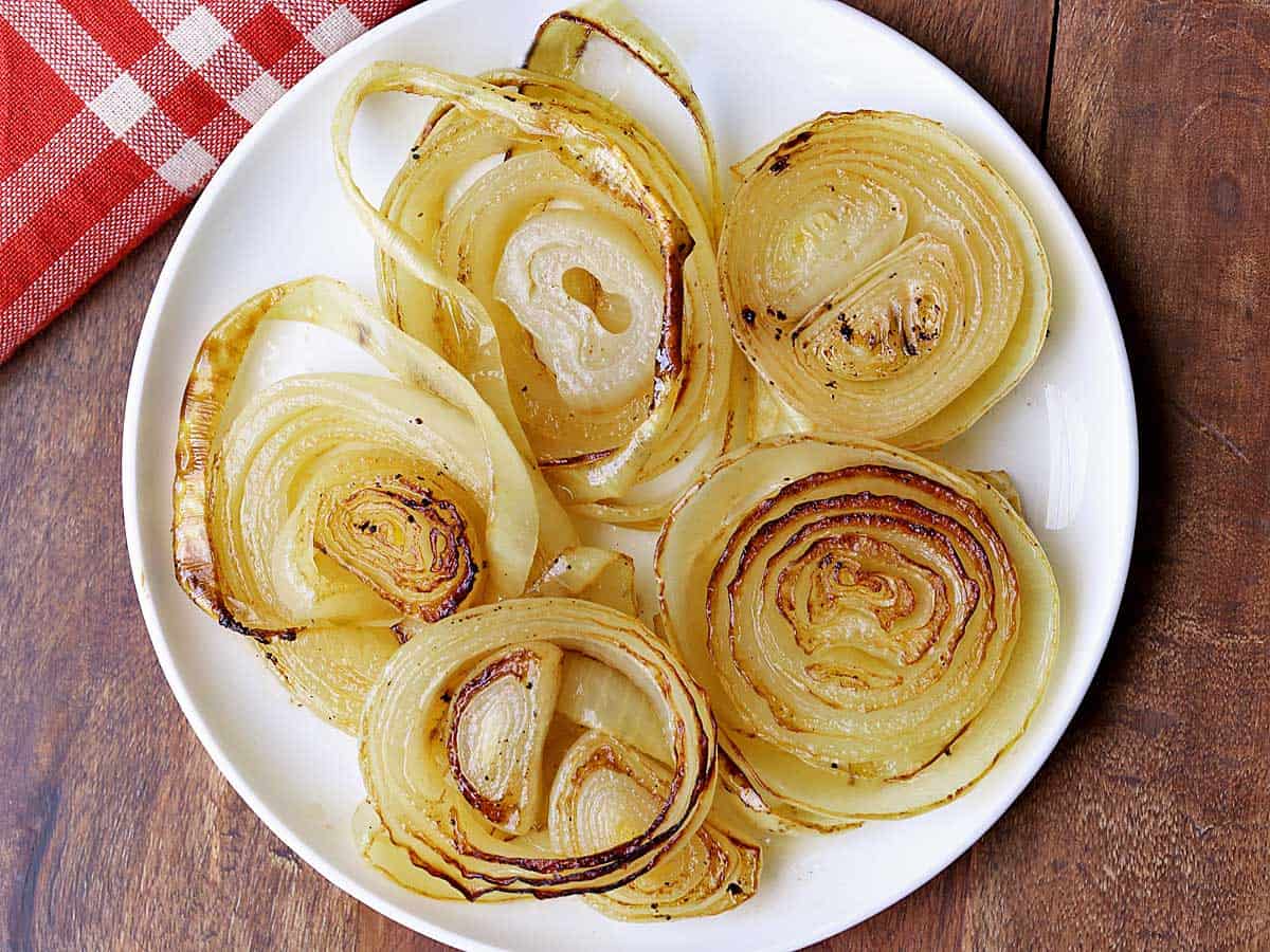 how-to-roast-a-large-onion