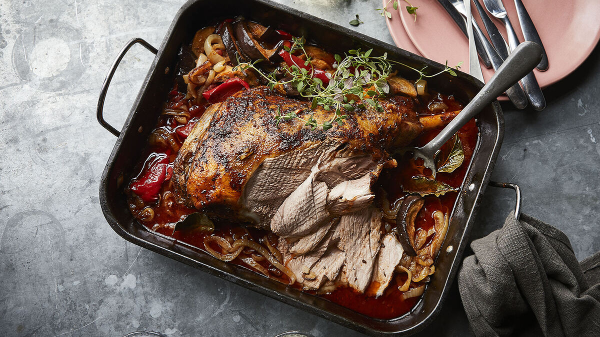 how-to-roast-a-leg-of-lamb-in-a-slow-cooker