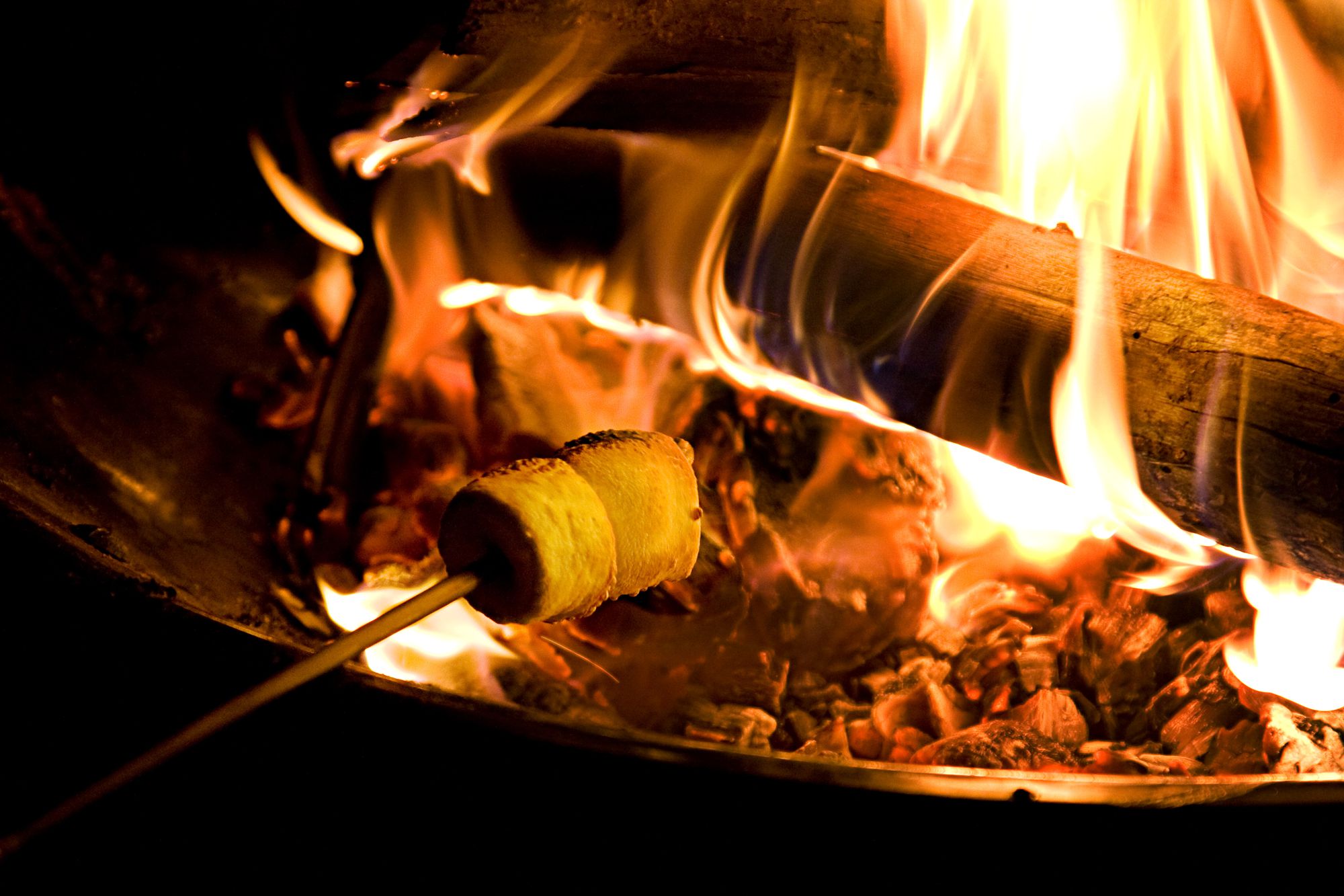 how-to-roast-a-marshmallow-without-a-campfire
