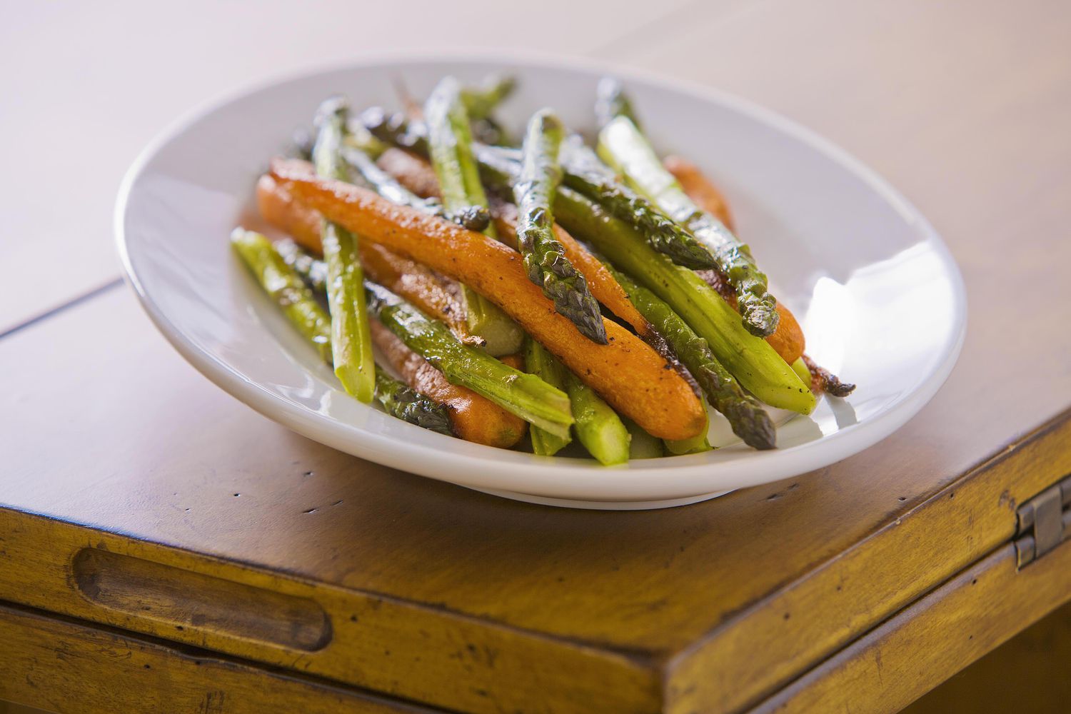 how-to-roast-asparagus-and-carrots