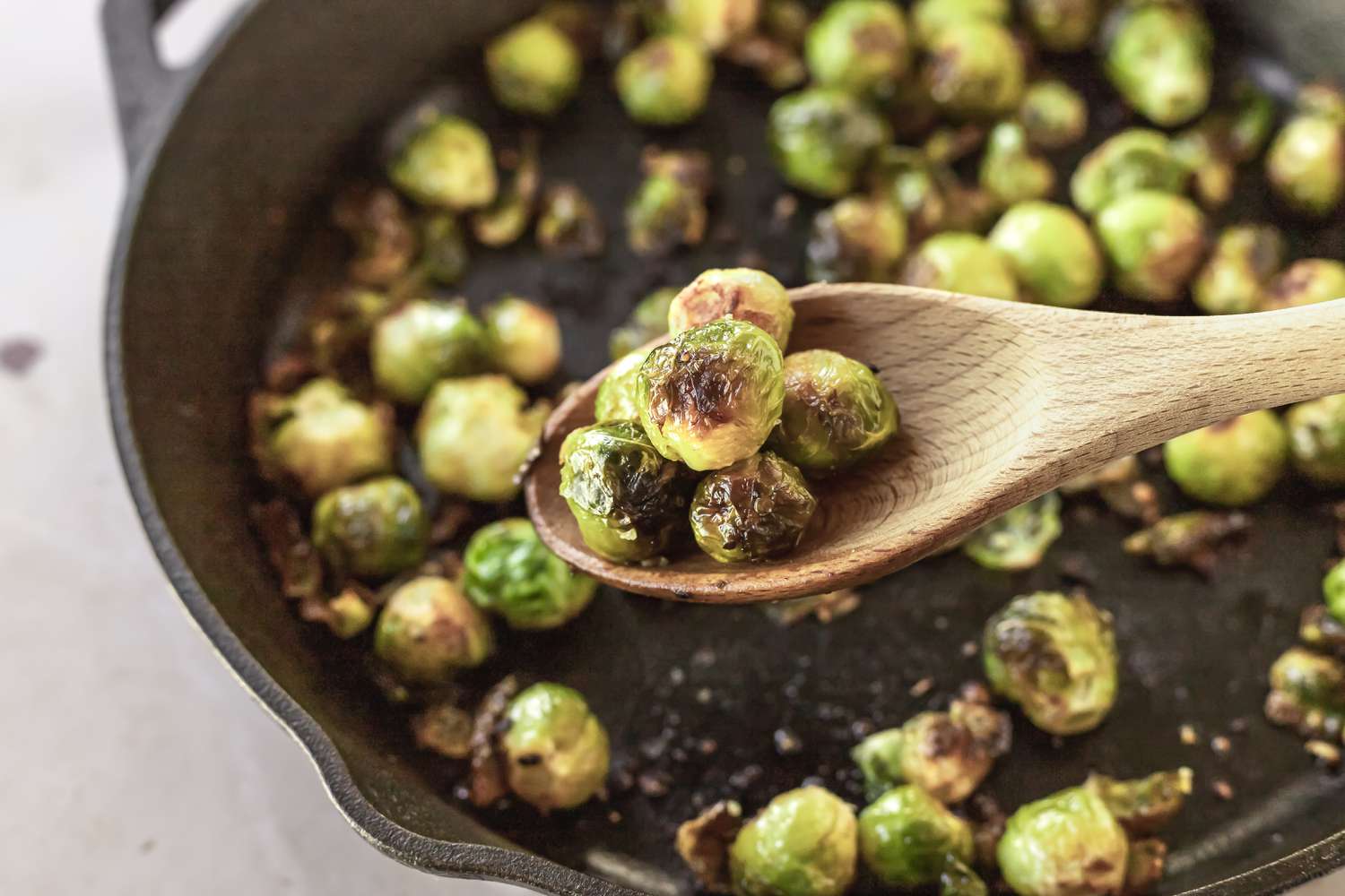 how-to-roast-brussel-sprouts-on-pan