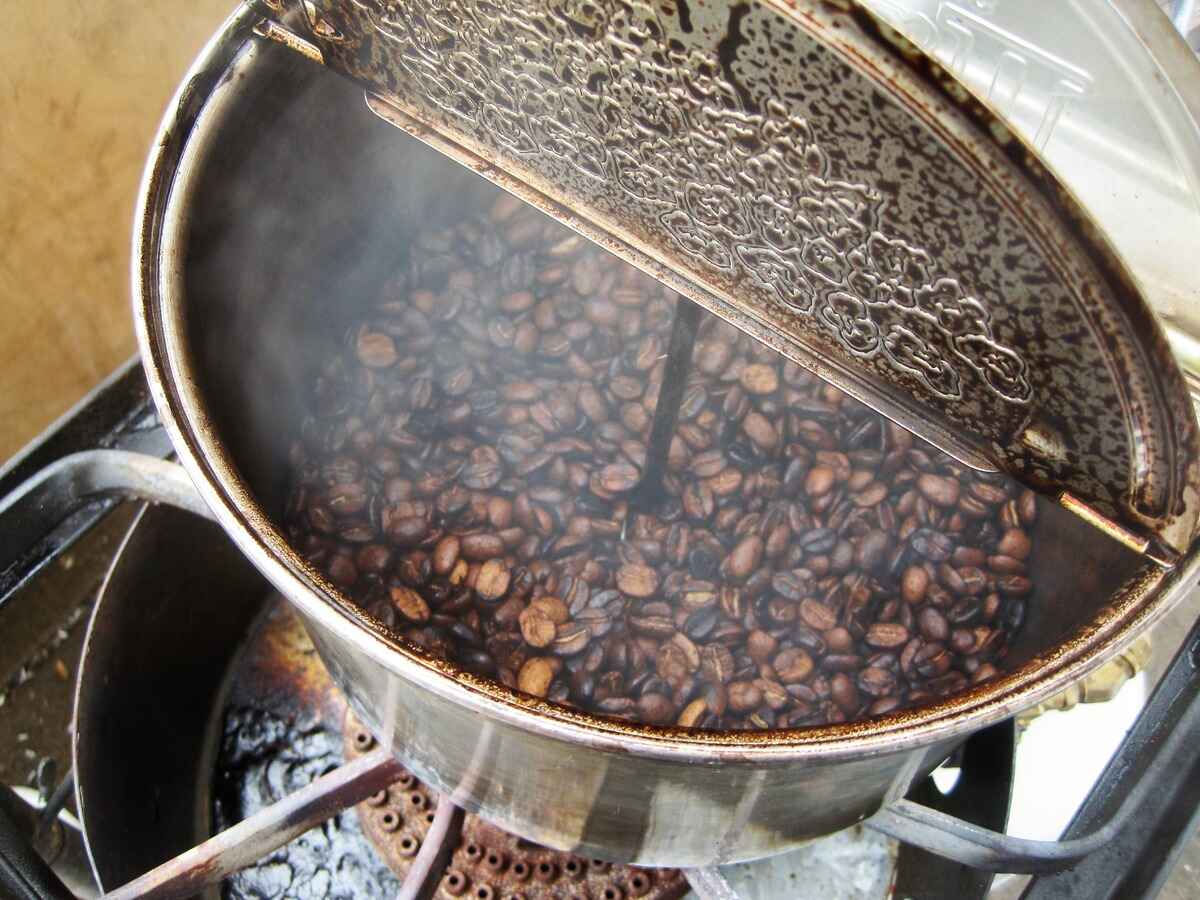 how-to-roast-coffee-in-a-whirley-pop
