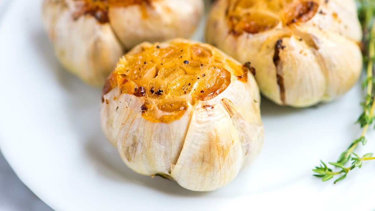 How To Roast Garlic In A Garlic Roaster The Oven