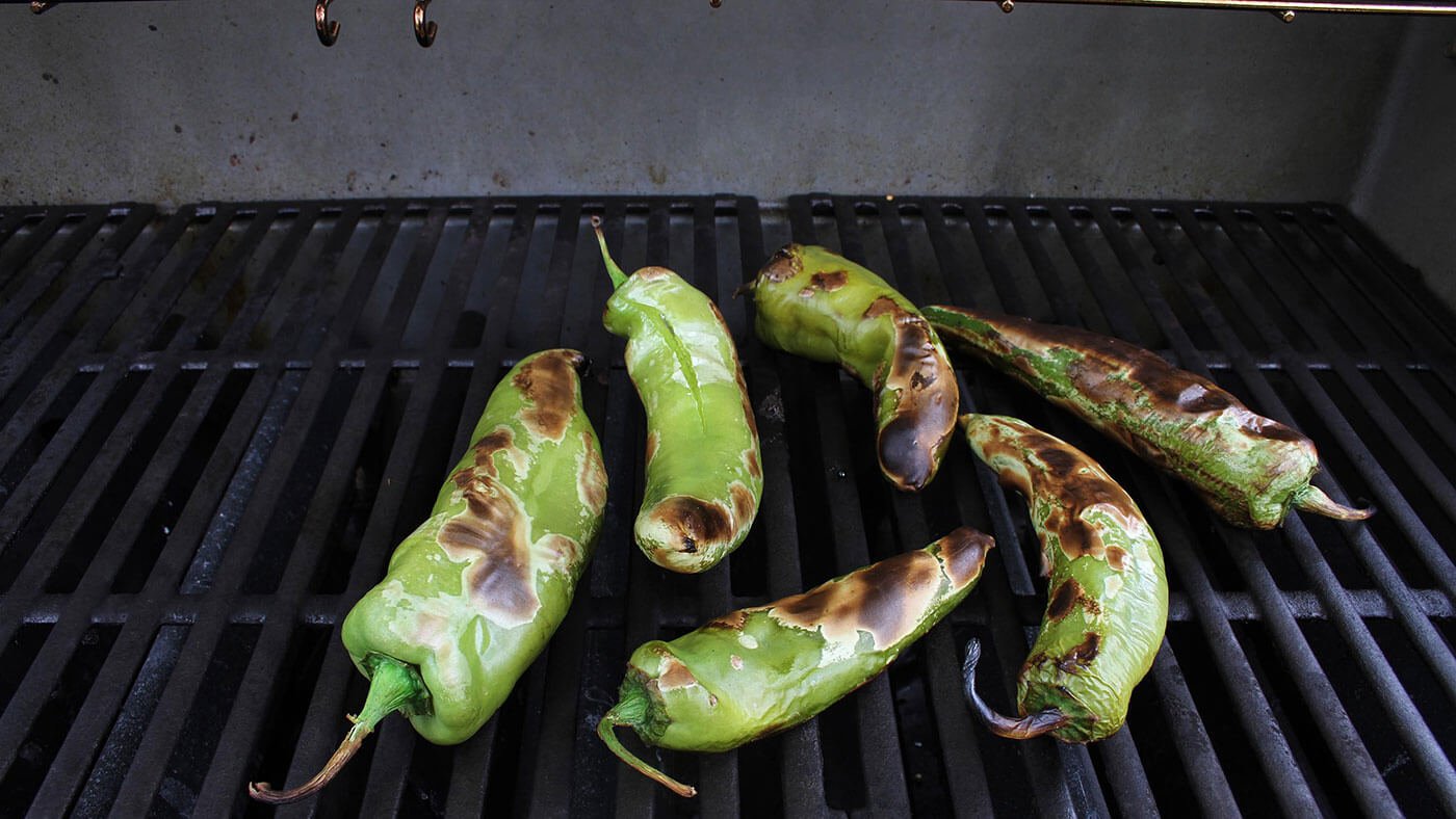 how-to-roast-green-chile-on-the-grill