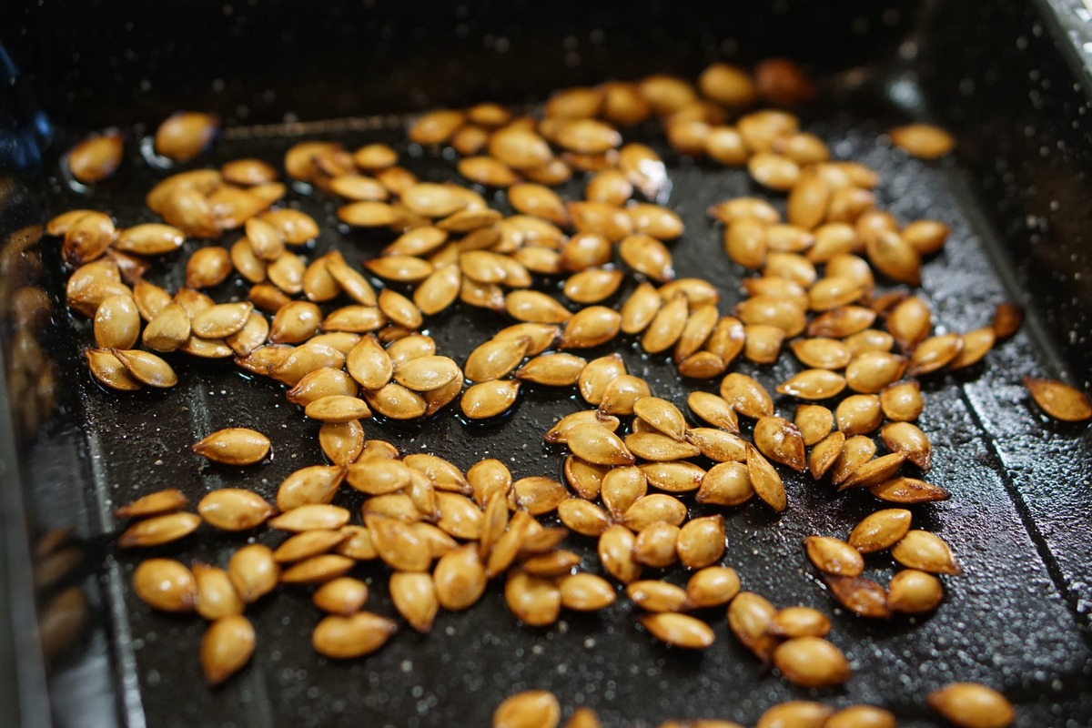 how-to-roast-kabocha-squash-seeds