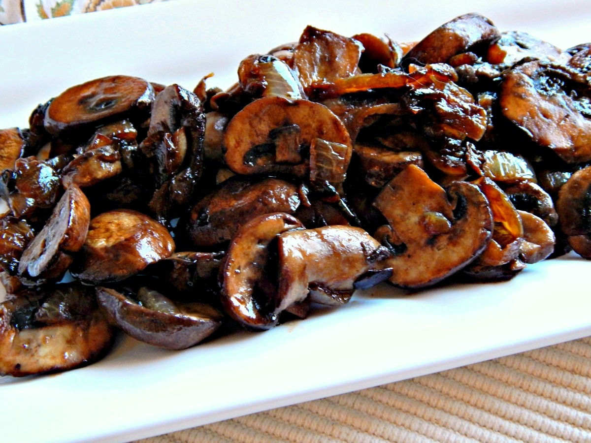 how-to-roast-onions-and-mushrooms