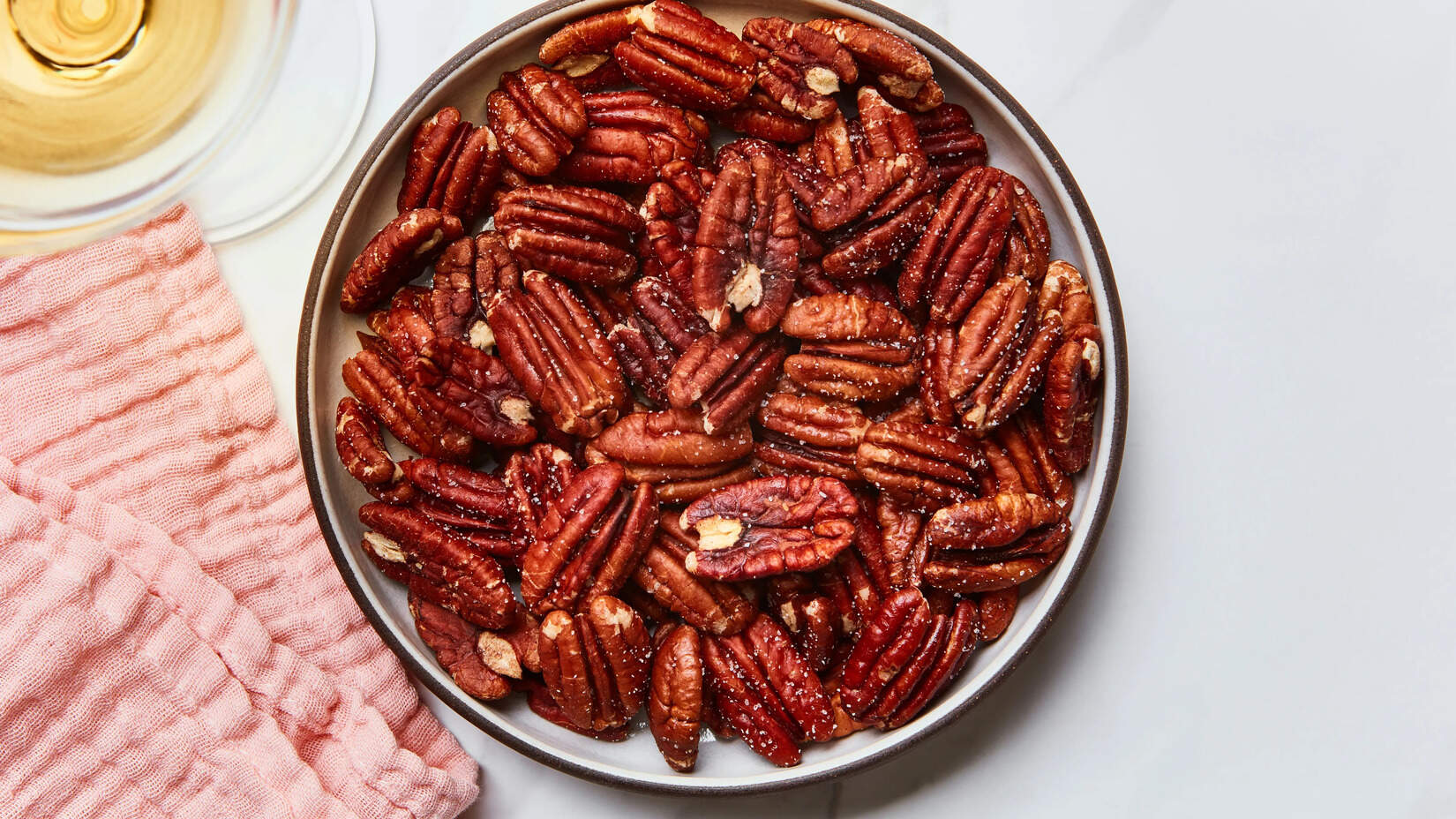 how-to-roast-pecans-in-the-oven-with-sea-salt