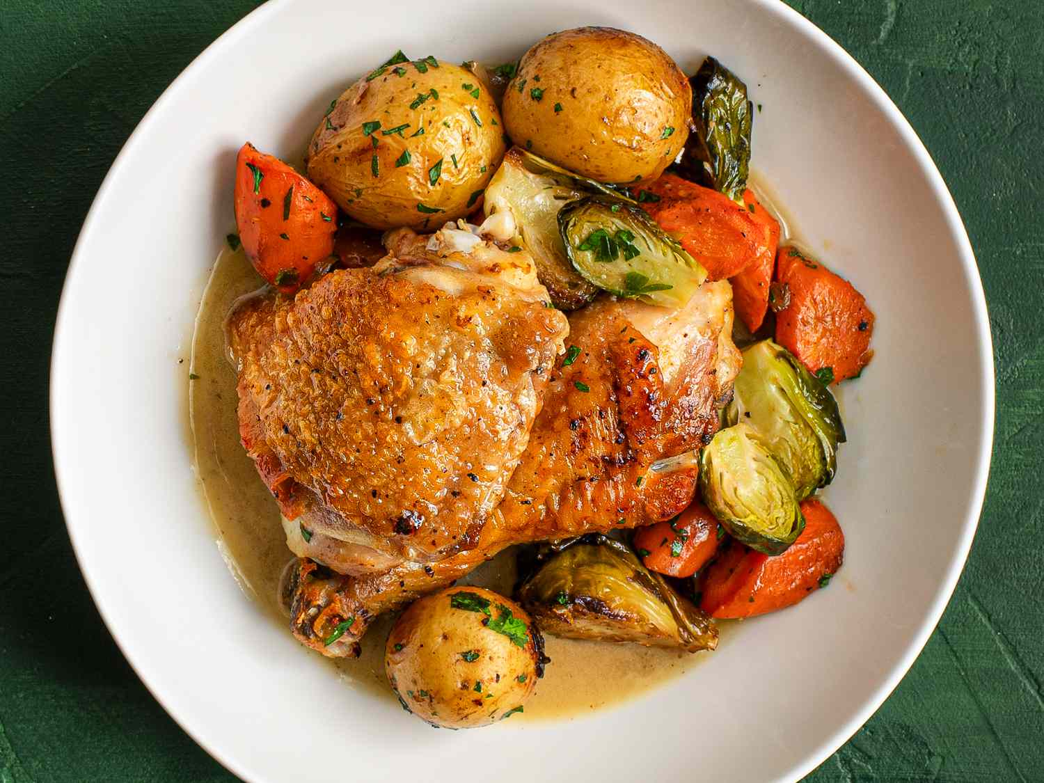 how-to-roast-potatoes-and-carrots-with-a-chicken