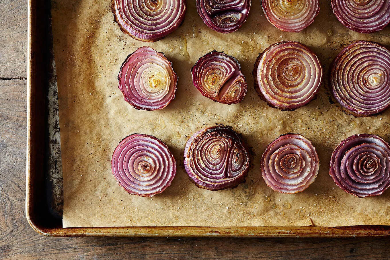 how-to-roast-red-onion